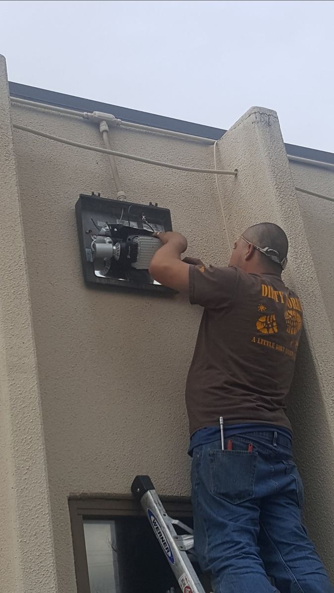 Commercial lighting work