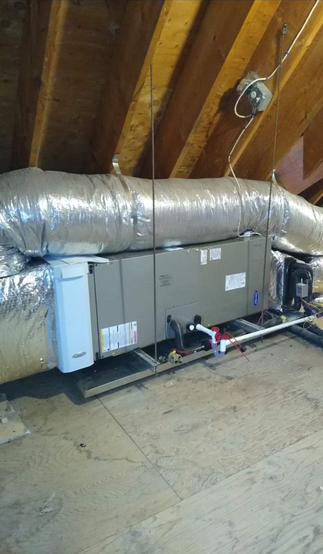Clean Carrier air handler attic install